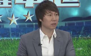 顾秋怡自然开心无比，当场表示立刻动身，前往机场准备迎接。